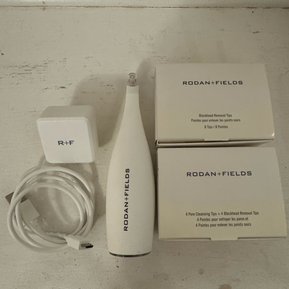 Rodan + Fields Pore Cleansing MD system